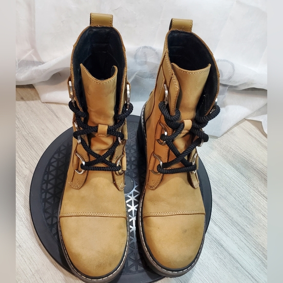 Sorel Women's Joan Now Camel Waterproof Leather Combat Boots Style WOMEN SIZE 10 - Picture 8 of 14